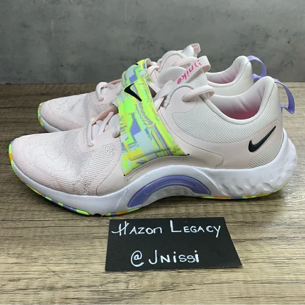 Nike~Women’s~Renew In Season Tr 12 PRM Light Pink Ghost Green Shoes~Size 6.5.‎